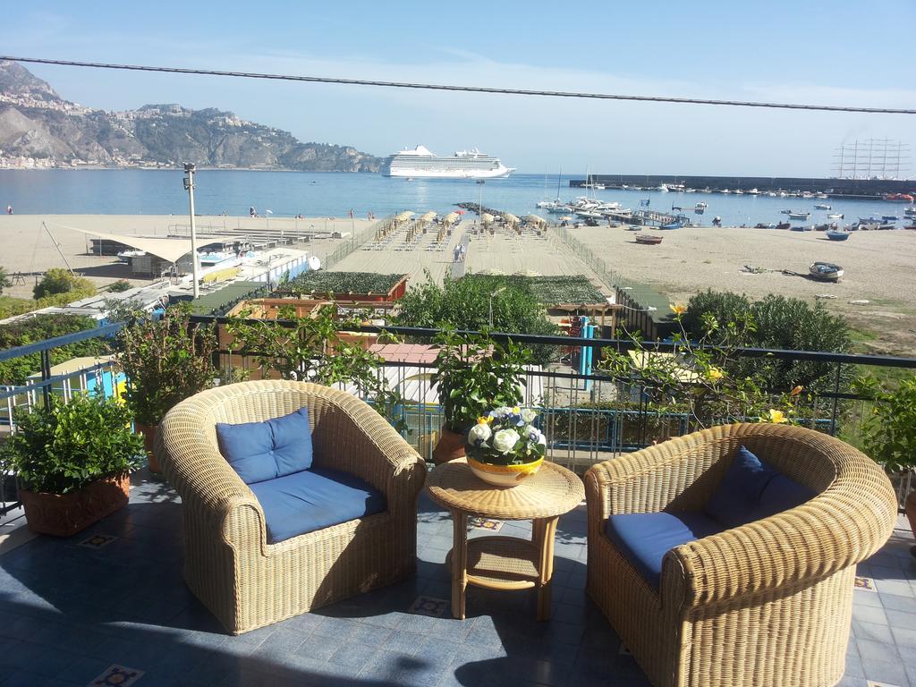 شقة Terrazza Sul Mare جيارديني ناكسوس الغرفة الصورة