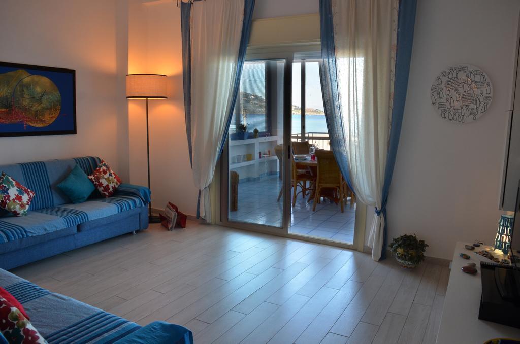 شقة Terrazza Sul Mare جيارديني ناكسوس المظهر الخارجي الصورة