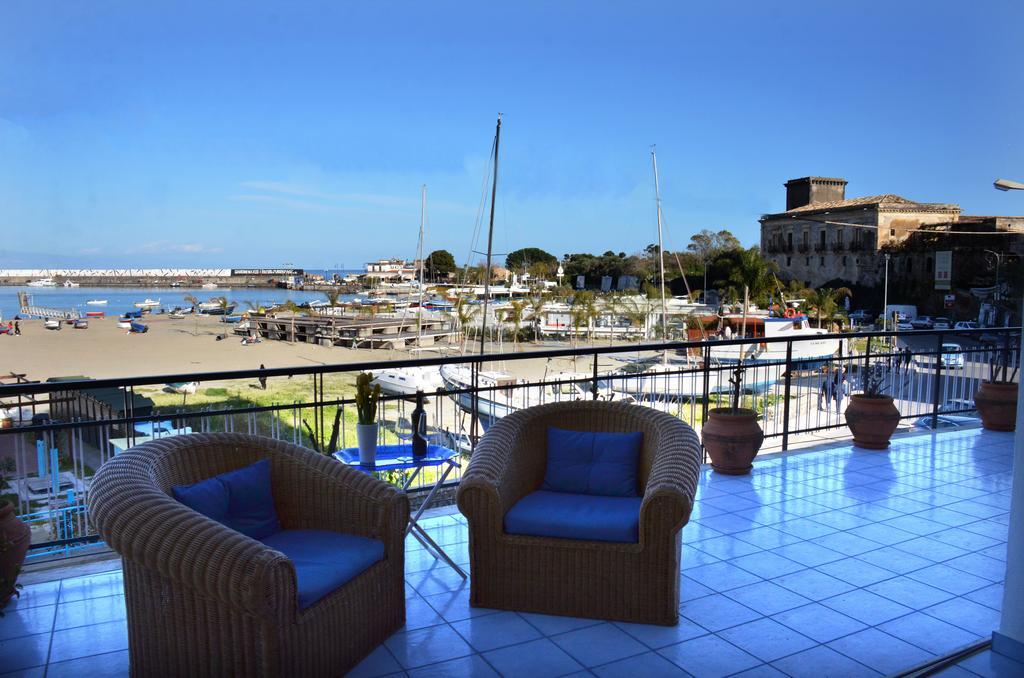 شقة Terrazza Sul Mare جيارديني ناكسوس المظهر الخارجي الصورة