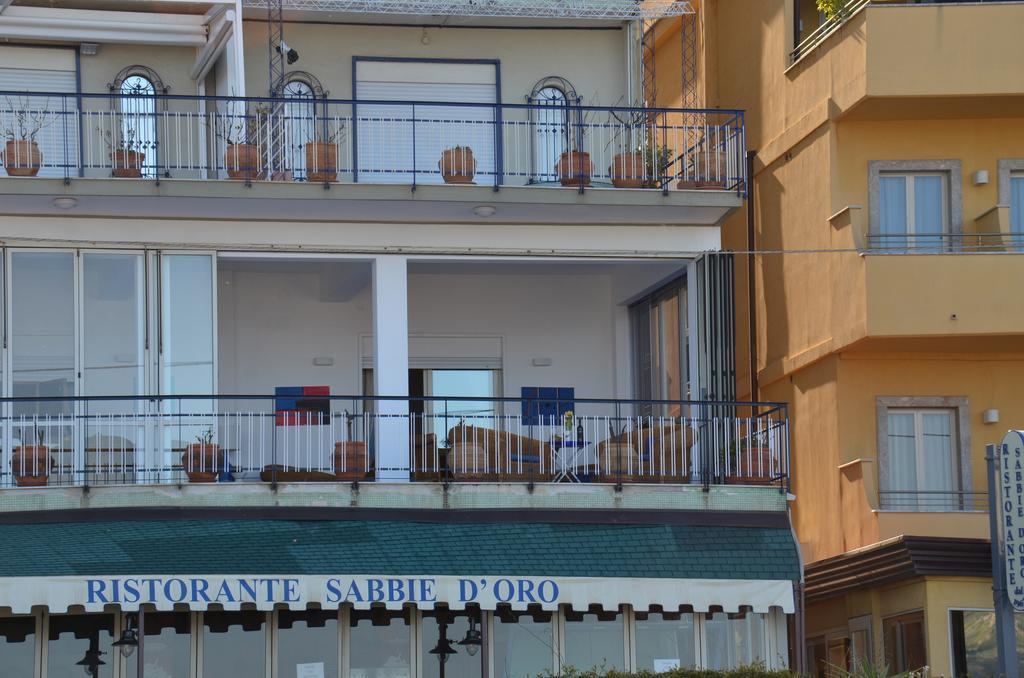 شقة Terrazza Sul Mare جيارديني ناكسوس المظهر الخارجي الصورة