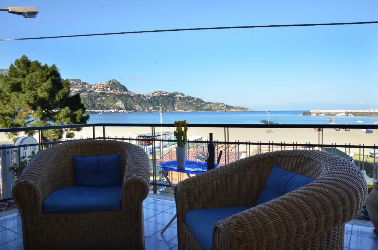 شقة Terrazza Sul Mare جيارديني ناكسوس المظهر الخارجي الصورة